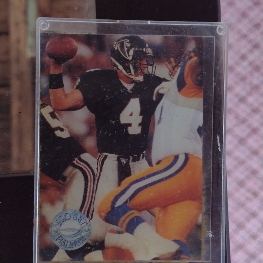 Brett Favre Rookie &Assorted Football Trading Cards Collection - Picture 3 of 6